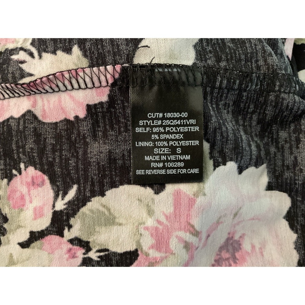 Women's Trixxi NWT Black Floral Maxi Dress Size Small Originally $59 Value - Picture 4 of 5